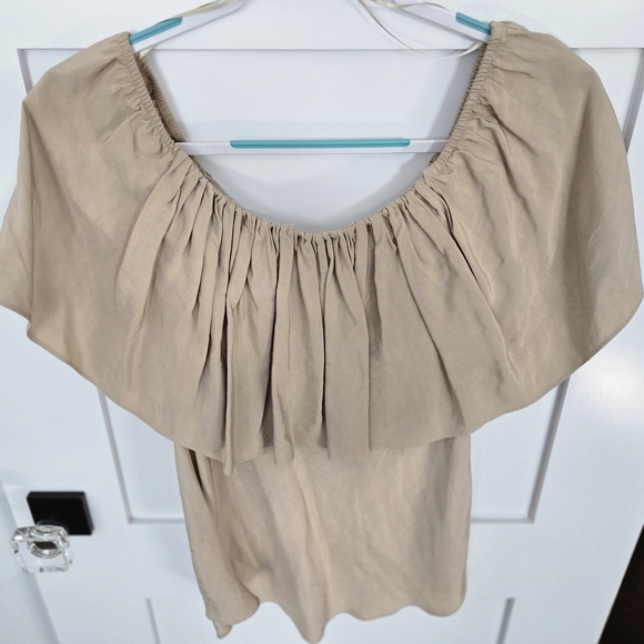 NWT Zara Camel Color Off The Shoulder Shirt With Ruffle Size XS Elastic Neckline - Picture 13 of 13